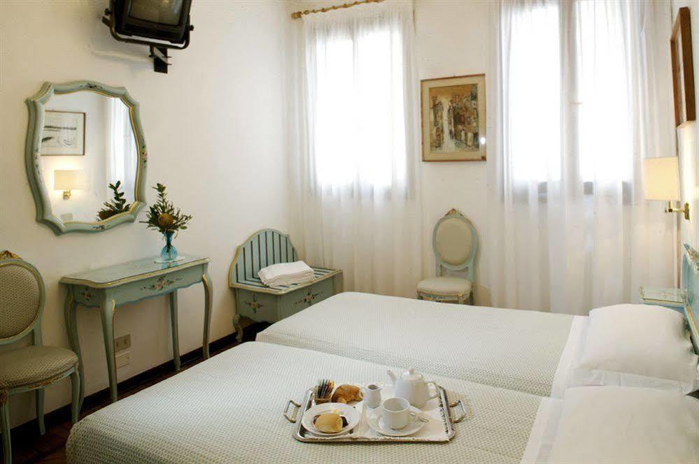 Serenissima Hotel Venedig